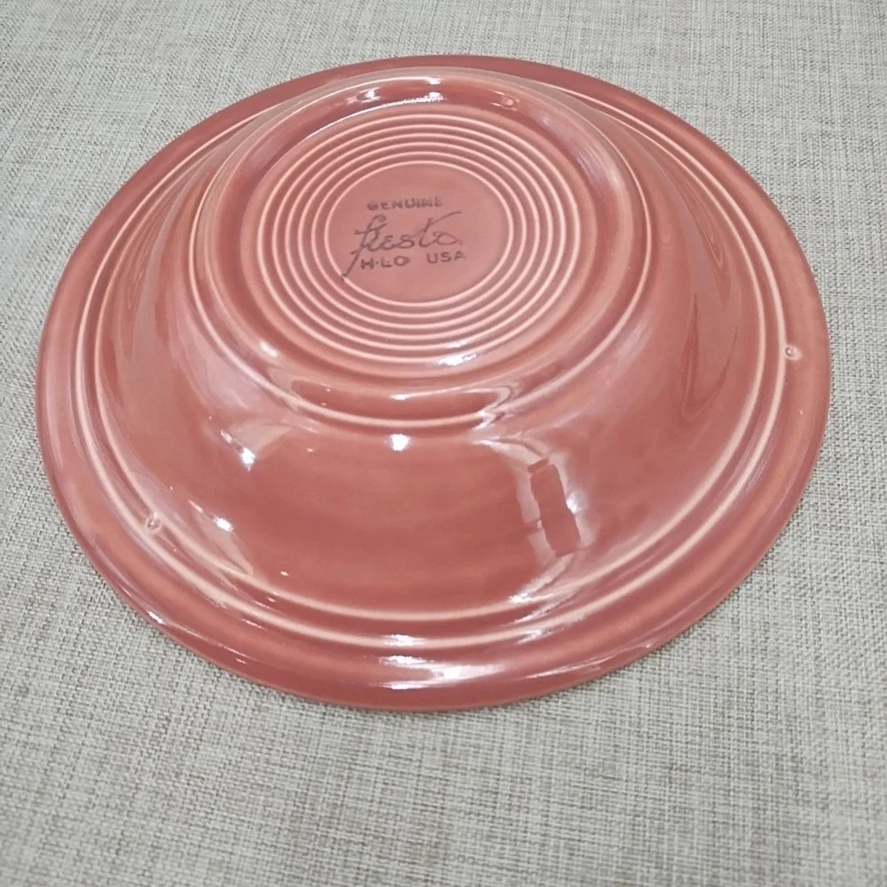 Vintage (1951-1959) Fiesta Fiestaware Rose 8 1/2